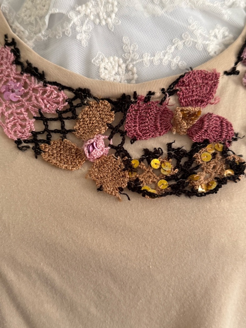Mixed Media Upcycled Floral Fringe Top Large - Picture 4 of 8